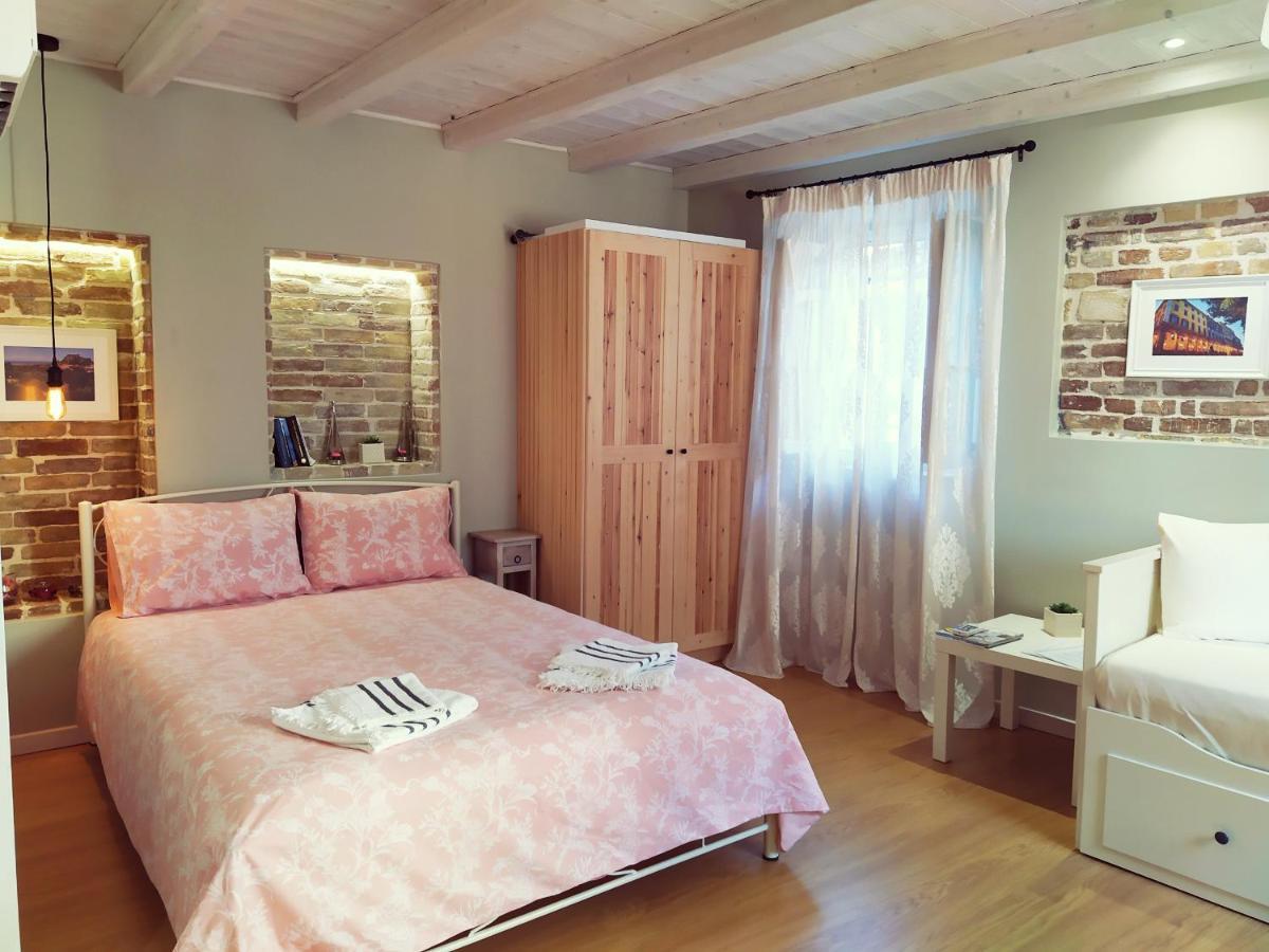 Suitedreams,Next To St.Spiridon Church Corfu  Esterno foto